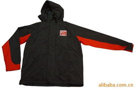 廣州市欣蘭服飾 精選男式大衣系列，打造型格冬日衣櫥